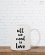 Чаша „All We Need Is Love“